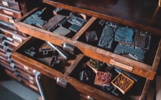 活版からオフセットへ——印刷技術の進化と名刺